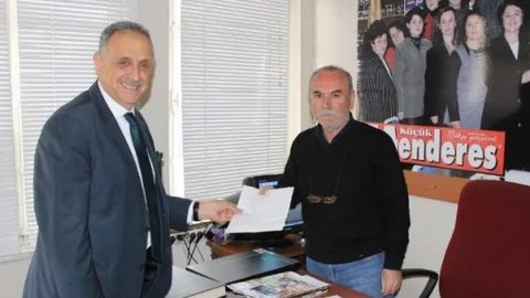 Küçükmenderes Gazetesine Anlamlı Hediye
