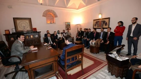 Dündar Ak Gençlerle Buluştu