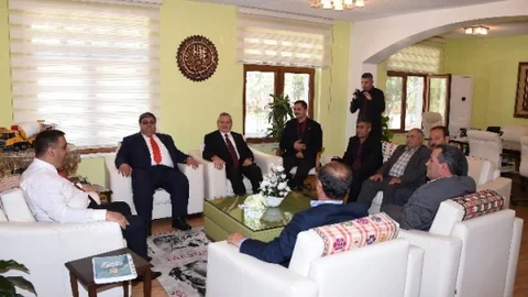 Muhtarlar Derneği'nden Başkan Can'a Ziyaret