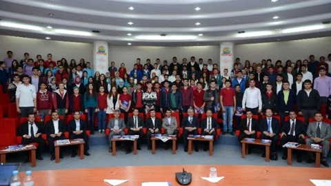 Kumluca'da Gençlik Meclisi Genel Kurulu Yapıldı