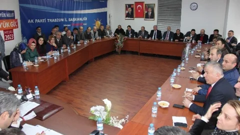 AK Parti Trabzon'da Genişletilmiş İl Skm Toplantısı Gerçekleşti