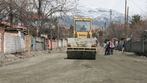 Erzincan'da Yol Çalışmaları Hızlı Başladı
