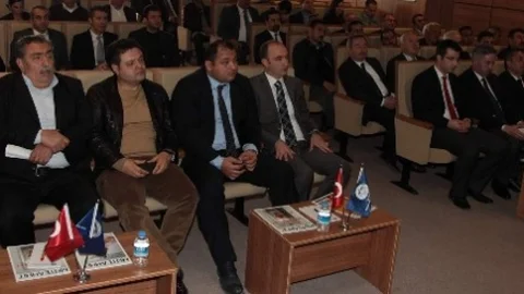 Müteahhitler Ve Toroslar Edaş Çözüm İçin Bir Araya Geldi