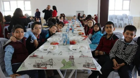 Denizli'de Çocuklara Kahvaltının Önemi Anlatıldı