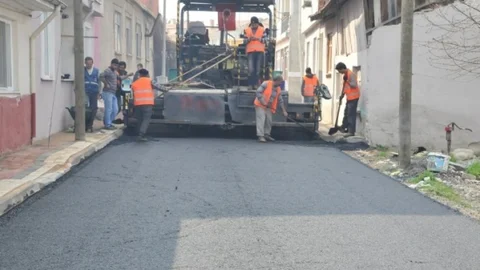 İnegöl Belediyesi'nden Asfalt Hamlesi