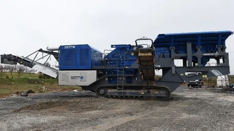 Çakır ''Ilçelerimize Daha Kaliteli Hizmetler Götüreceğiz