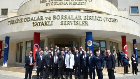 Hisarcıklıoğlu Meü Tıp Fakültesi'ni Ziyaret Etti