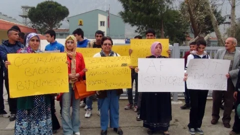 Mahkum Yakınlarından Cezaevi Önünde Eylem