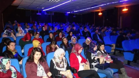 Kyk Öğrencileri “Çanakkale'den Son Mektup” Filmine Götürdü