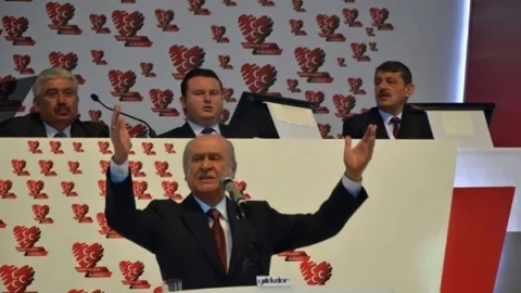 MHP'de Akın Rüzgarı