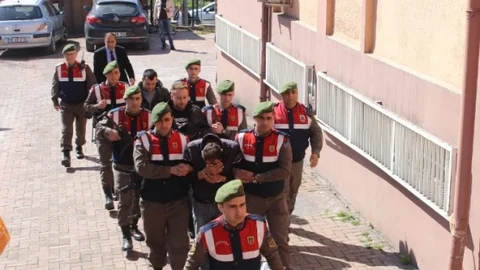 Yaşlı Kadının 4 Bin Lirasını Çalan Maskeli Hırsız Yakalandı