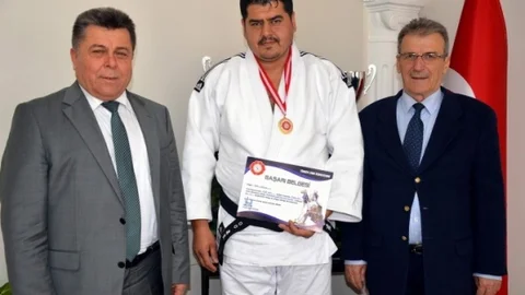 Aydınlı Sporcu Veteranlar Judoda Türkiye Şampiyonu Oldu