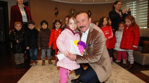 Başkan Doğan'ın Minik Ziyaretçileri