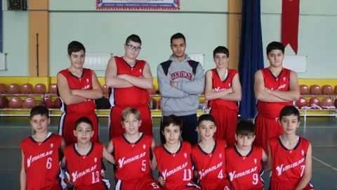 Yamanlar Küçük Erkekler Basketbol Takımı Yarı Finalde