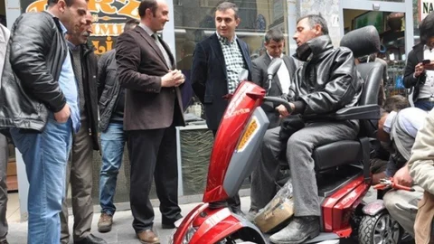 Başkan Akbay'dan Engelli Vatandaşa Destek