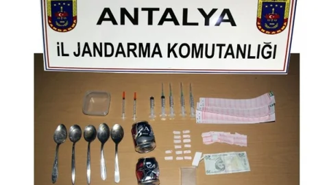 Jandarmadan Uyuşturucu Satışına Suçüstü