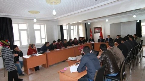 Pervari Kaymakamı Kahraman Kursiyerlerle Bir Araya Geldi