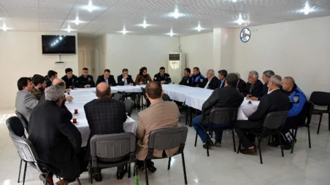 Siverek Emniyet Müdürü Muhtarlarla Bir Araya Geldi