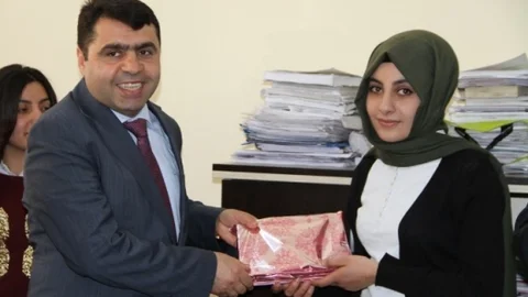 Türk Eğitim-Sen'den Öğretmen Ve Öğrencilere Ödül