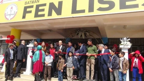 Maliye Bakanı Şimşek Batman'da Okul Açılış Törenine Katıldı