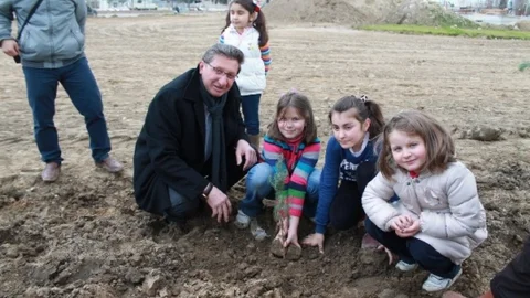 Minikler Nazilli Ticaret Odası'nın Bahçesini Canlandırdı