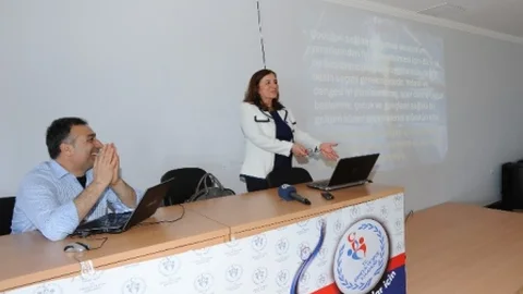 Trabzon'da Sporcu Psikolojisi Ve Beslenme Semineri