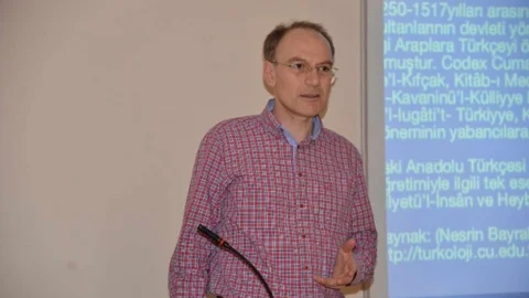 Saü'de “Dünyada Ve Türkiye'de Türkçe Öğretimi” İsimli Konferans Düzenlendi