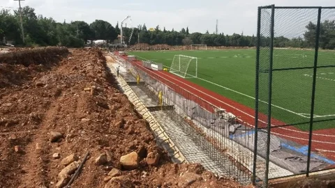 Şirinköy'ün Spor Tesisi Yenilendi