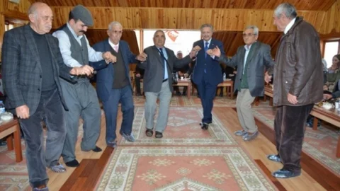 Erzincan'da Dede Ve Torunlar Buluştu