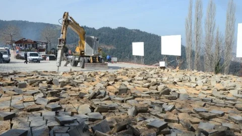 Uludağ'daki Kaçak Yapılar Yıkıldı