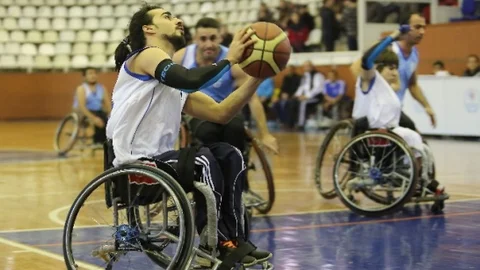 Gaziantep'te Basketbol Maçı Heyecanı