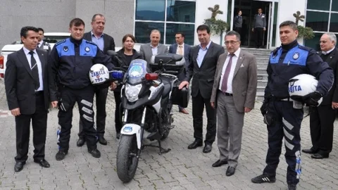 Edremit Belediyesi'nden Motosikletli Zabıtalar