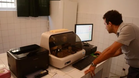 Arnavutluk'ta Tıbbi Cihaz Desteği