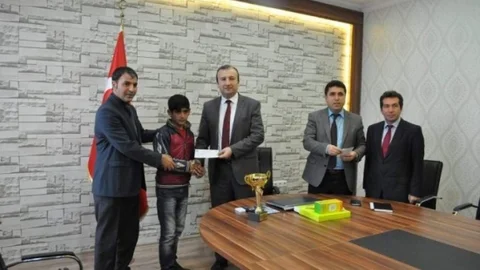 Kurtalan'da Başarı Ödülleri