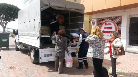 CHP'li Kadınlardan Yangın Yardımı