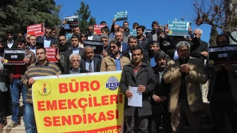 Mardin'de Defterdarlık Soruşturması Protesto Edildi