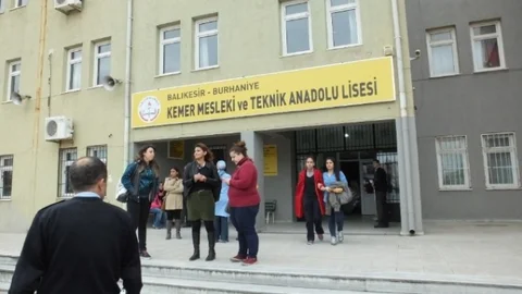 Balıkesir'de Bıçaklı Kavga Olayı