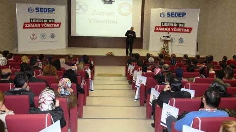 Selçuklu'da Liderlik Semineri