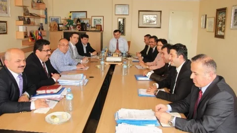 Alanya'da Tel Örgü Tartışması