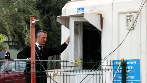 Akdeniz Üniversitesi'nde Öğrenci Kavgası