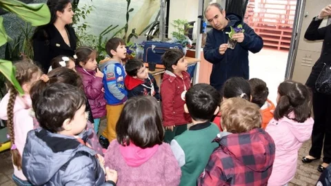 Minik Öğrenciler Fidanlıkta