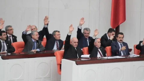 Torba Yasa Kabul Edildi