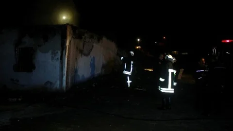 Kayseri'de Metruk Binada Yangın