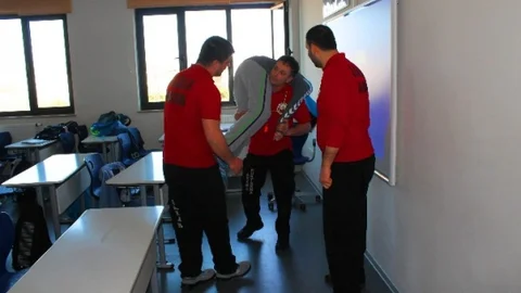 Sakarya'da Öğrencilere Deprem Eğitimi