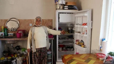 Hürü Nine Sekiz Yıldır Elektriksiz Kaldı