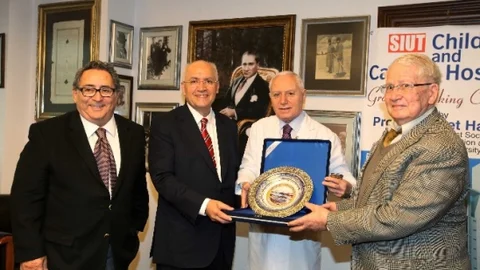 Fethi Yaşar Haberal'ı Ziyaret Etti