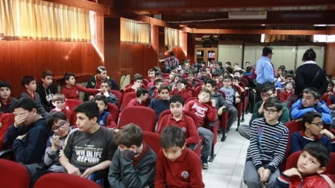 Bursalı Çocuklar Şiirle Buluştu