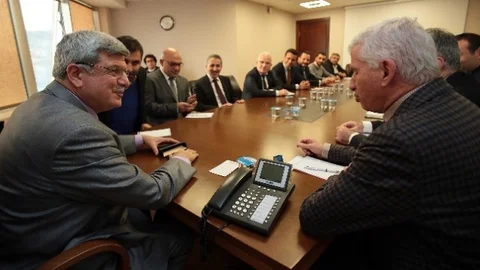 Kocaeli'de Müteahhitler Başkanla Buluştu