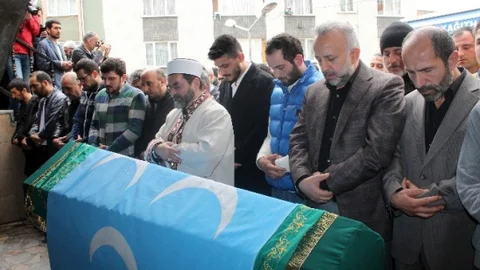 Kağıthane'de Yazar Toprağa Verildi