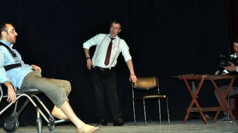 Bitlis'te Tiyatro Gösterimi